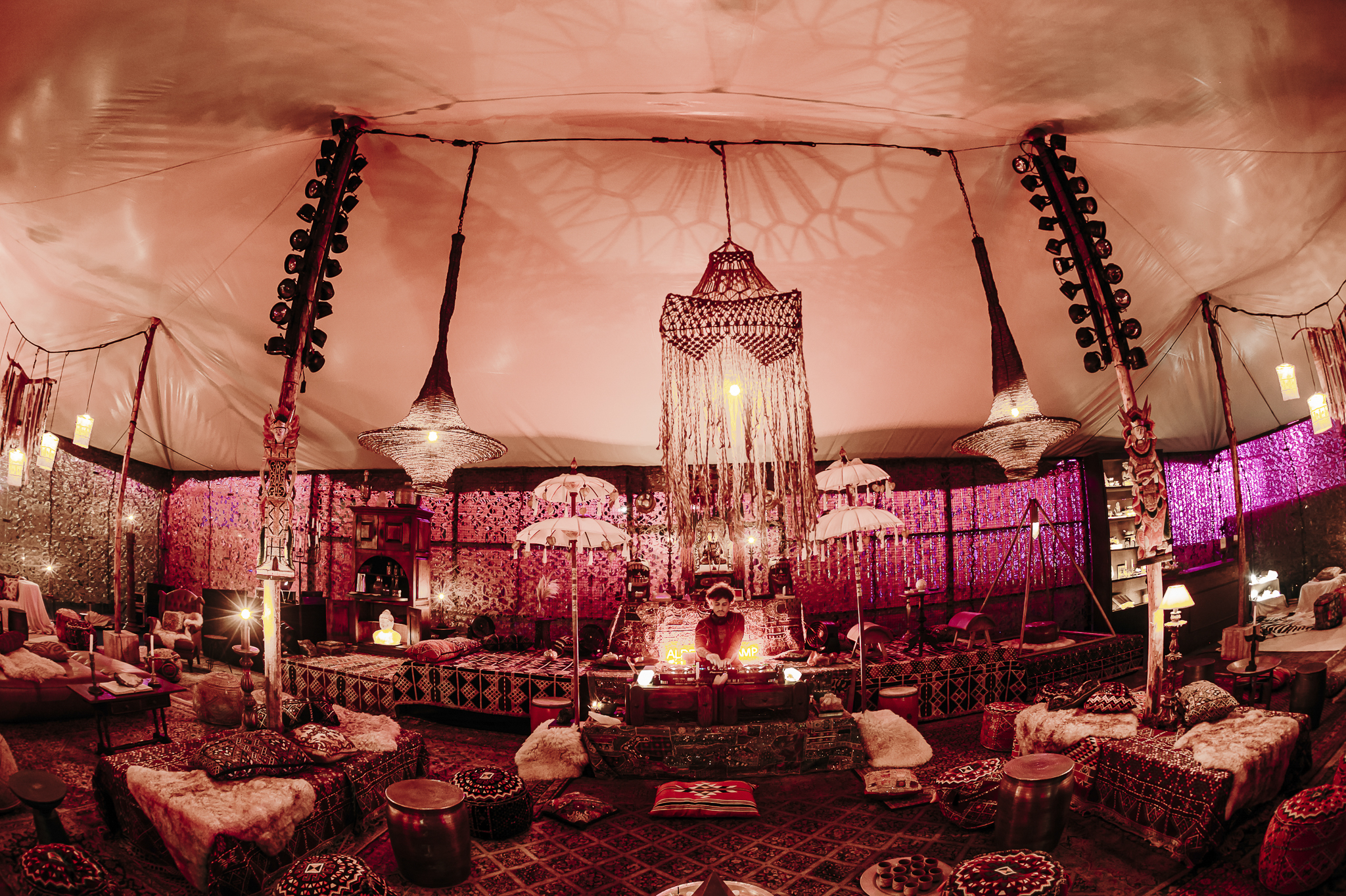 dcfe73eb-f0da-972e-94c7-7f577ce737f6