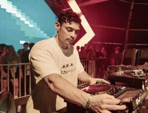 CAOS anuncia all night long de Dax J em junho