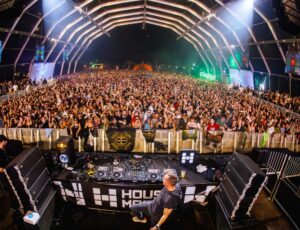 DJs Autisday e TheozinhoPK dão o primeiro play do House Mag Festival em B2B especial